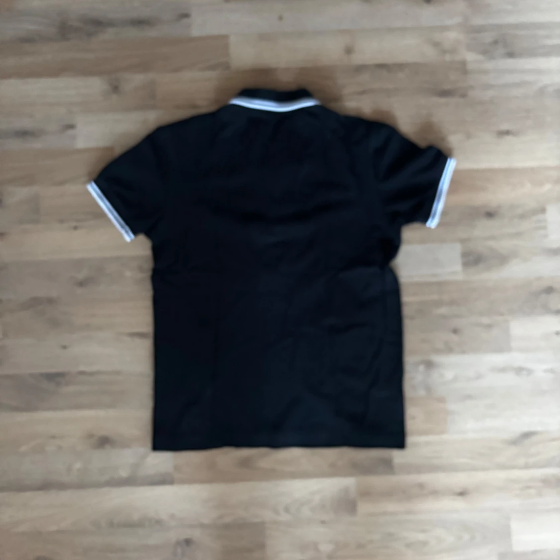 Svart pikétröja från Fred Perry - 1