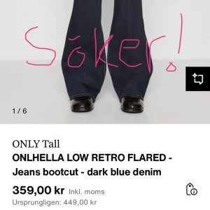 Söker jeans - Söker dessa jeans från only. Modellen heter ONLY Tall ONLHELLA LOW RETRO FLARED - Jeans bootcut - dark blue denim❤️