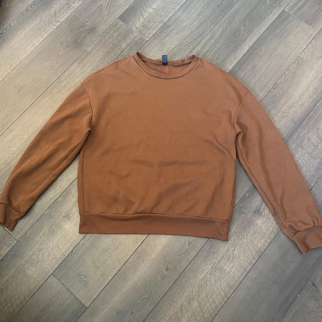 Brun sweatshirt
