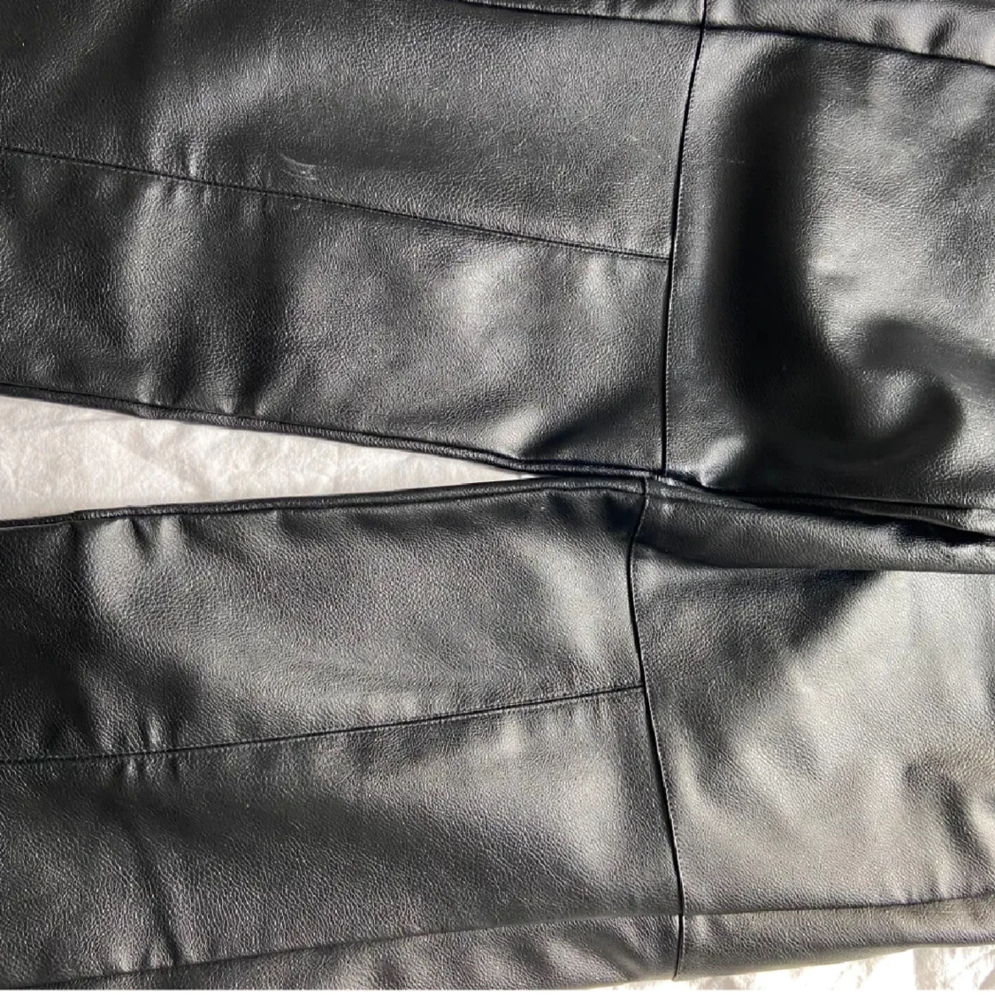 Svarta skinnbyxor - 4