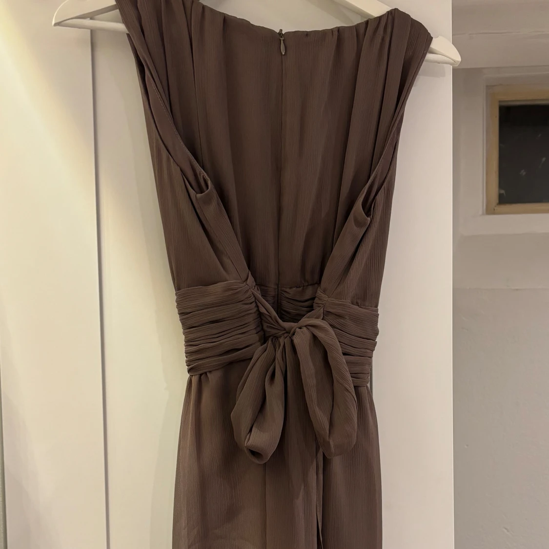 Brun klänning från Esprit - 1