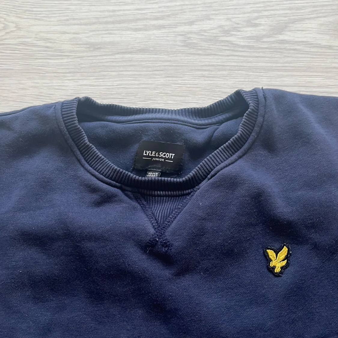 Mörkblå tröja från Lyle & Scott - 1