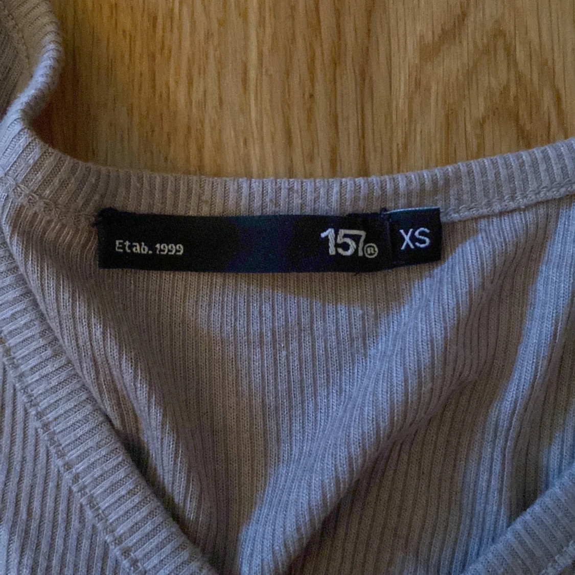 Ljusbeige ribbad tröja från 157 - 1