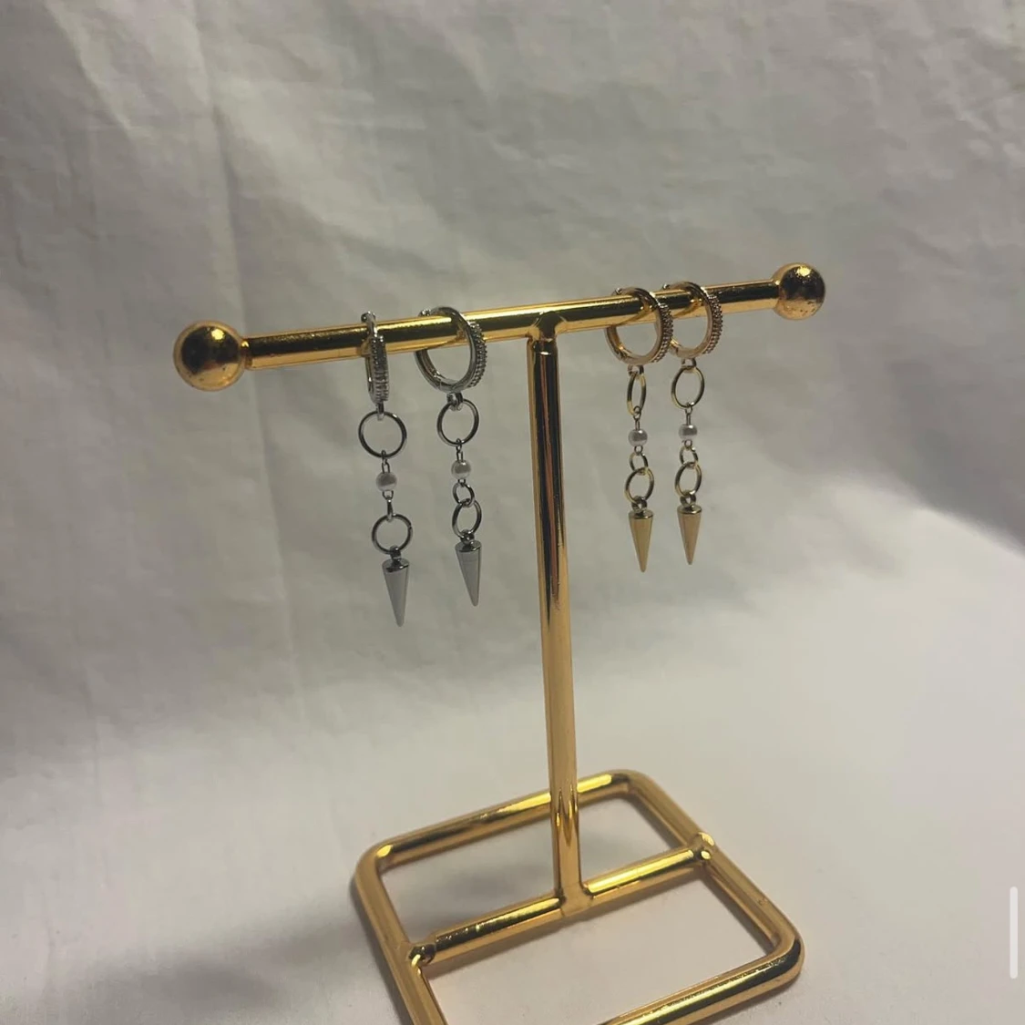 Hoops med kedjor och konhängen - 1