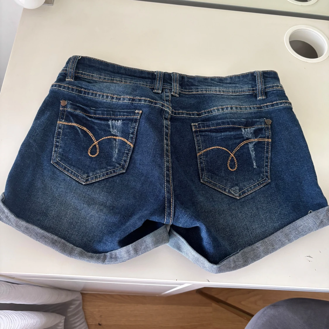 Lågmidjade shorts - 1