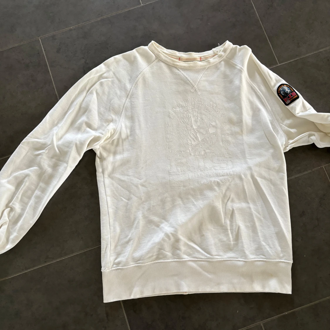 Vit sweatshirt från Parajumpers