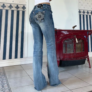 Miss me jeans - Vintage miss me i äldre modell, låg midja & bootcut💕midjemått 80cm & innerben 88cm💕 stretchiga💕jag är 165