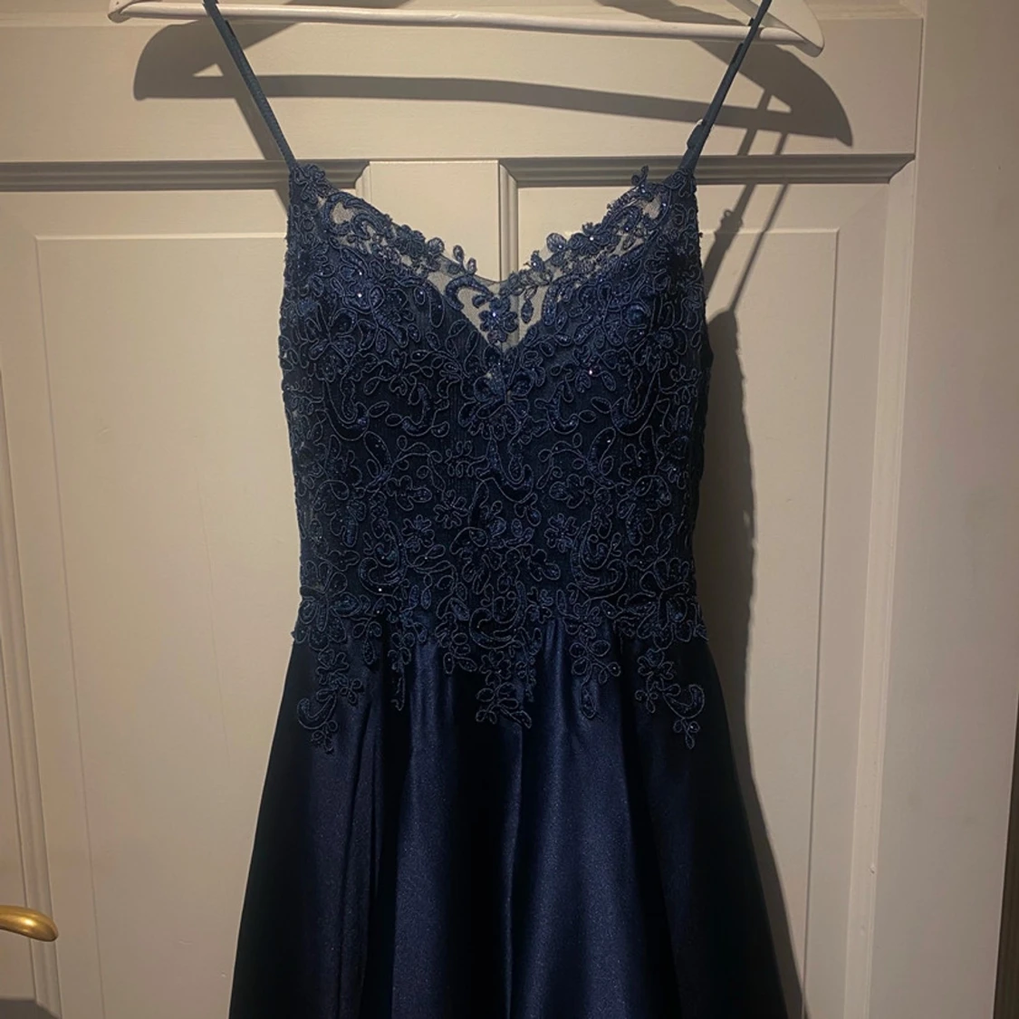 Mörkblå långklänning från JJ's House - 3