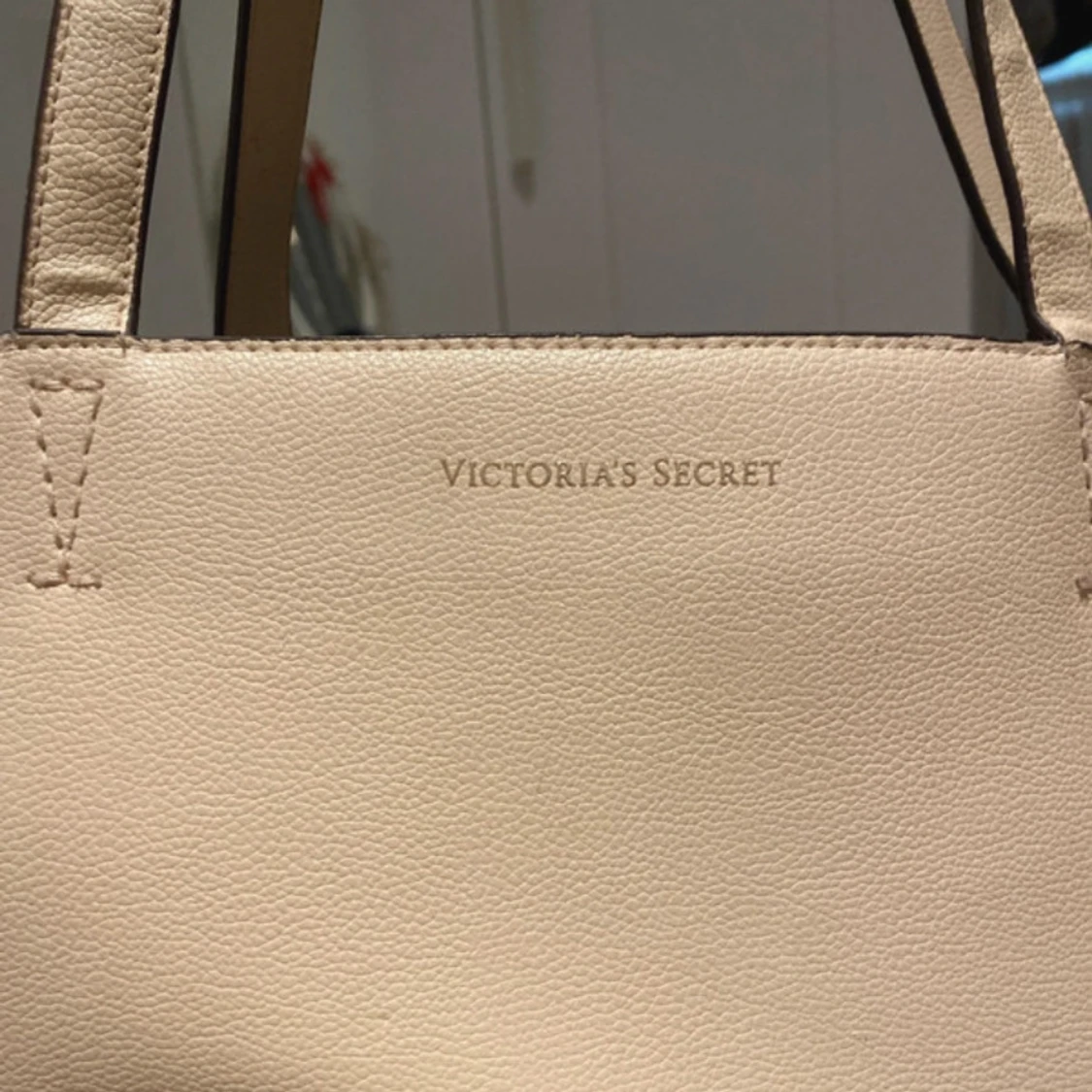 Babypink axelväska från Victoria's Secret - 1