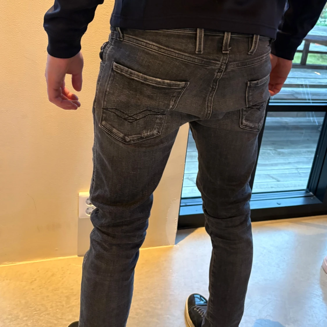 Grå replay jeans med slitningar - 1