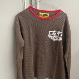 Corteiz longsleeve - Säljer en corteiz longsleeve från deras senaste drop pga den sitter lite för litet på mig. Väldigt fin tröja för lågt pris, pris går att diskutera vid snabb affär