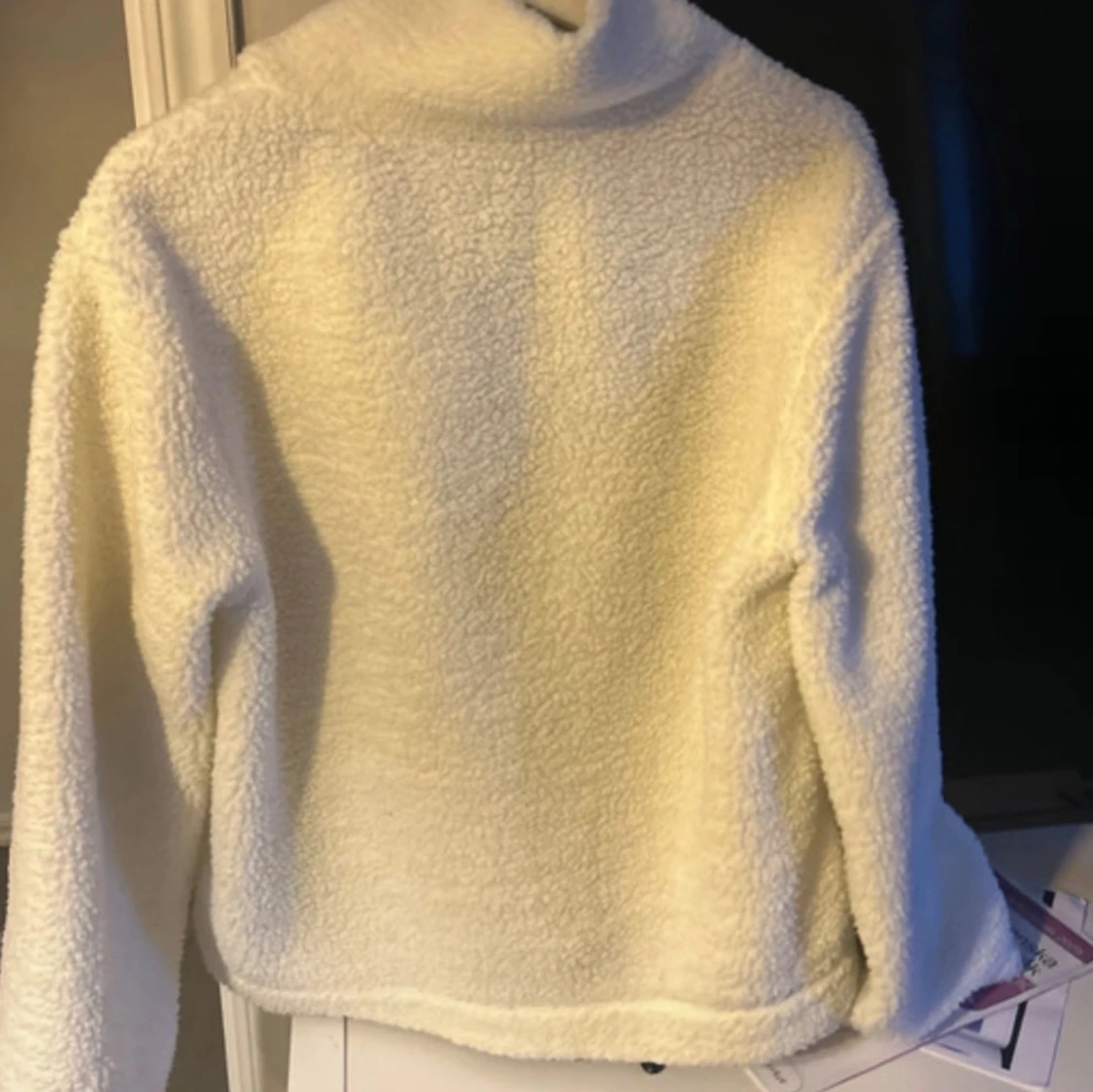 Vit teddyjacka från 157 - 2