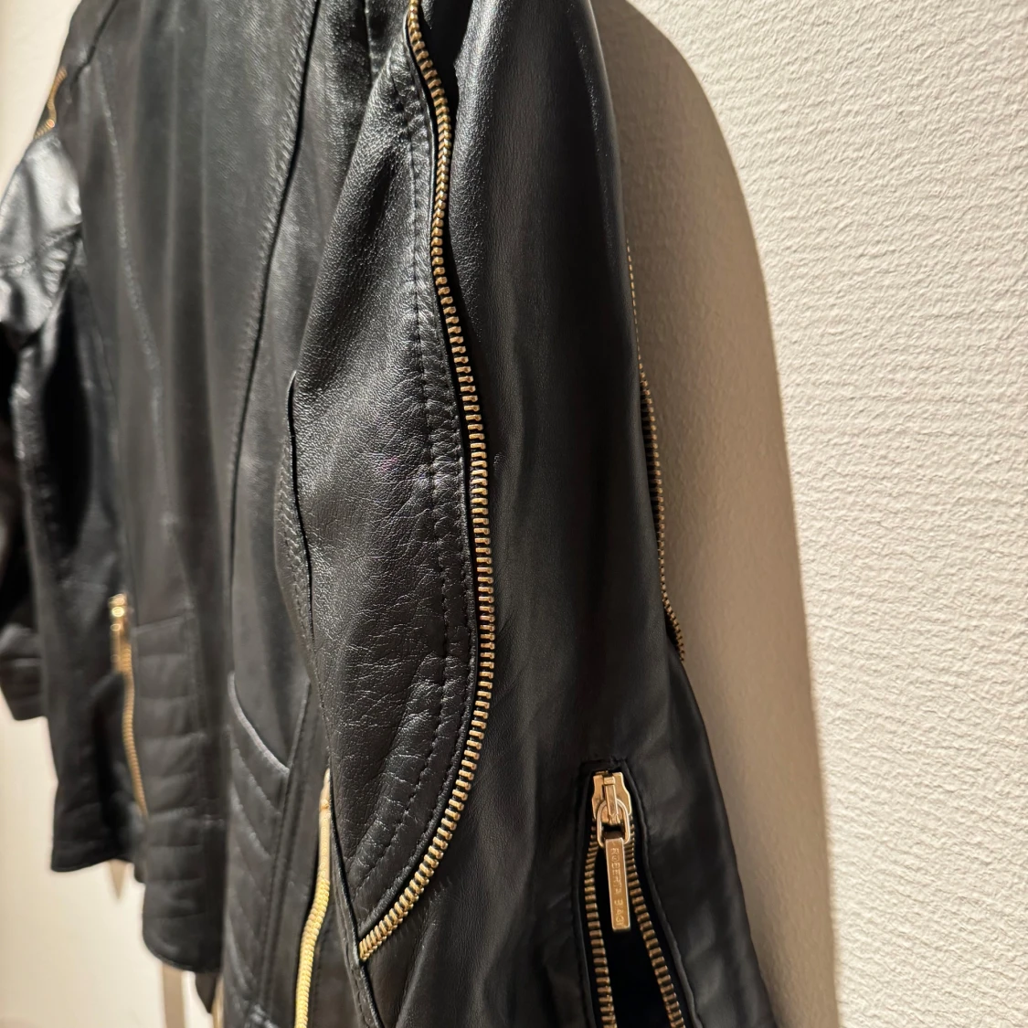 Svart skinnjacka Roberta Biagi - 3