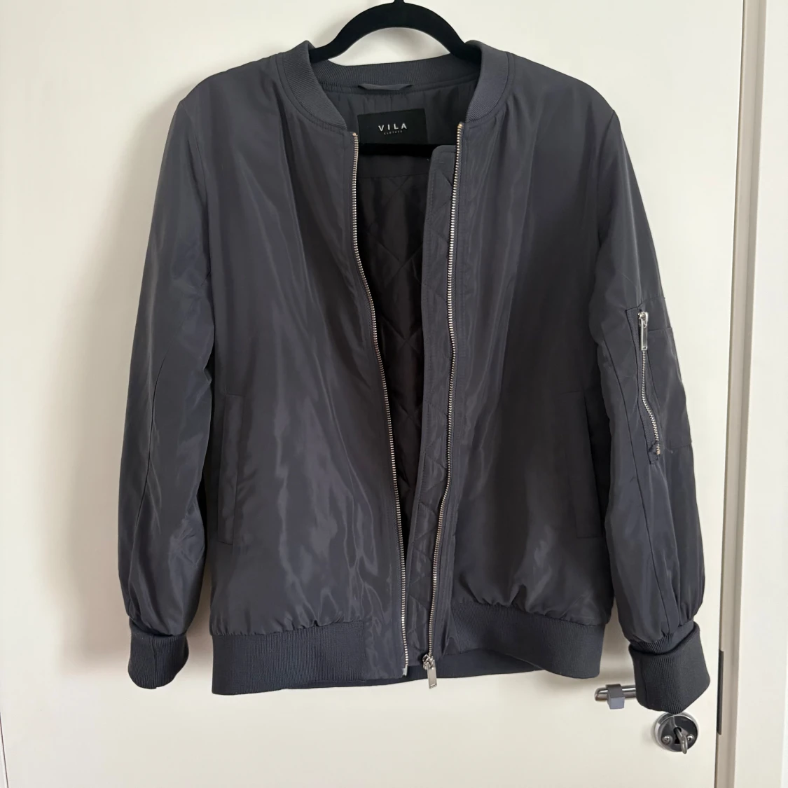 Grå bomberjacka  - 4