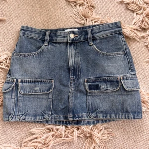 Zara jeanskjol!! - As najs jeanskjol ifrån Zara!!🩵🩵