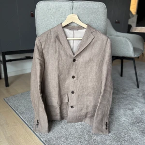 Kavaj/overshirt These Glory Days - Kavaj/Overshirt, Size M. Nypris 1699kr. Använd mindre än 5 gånger.