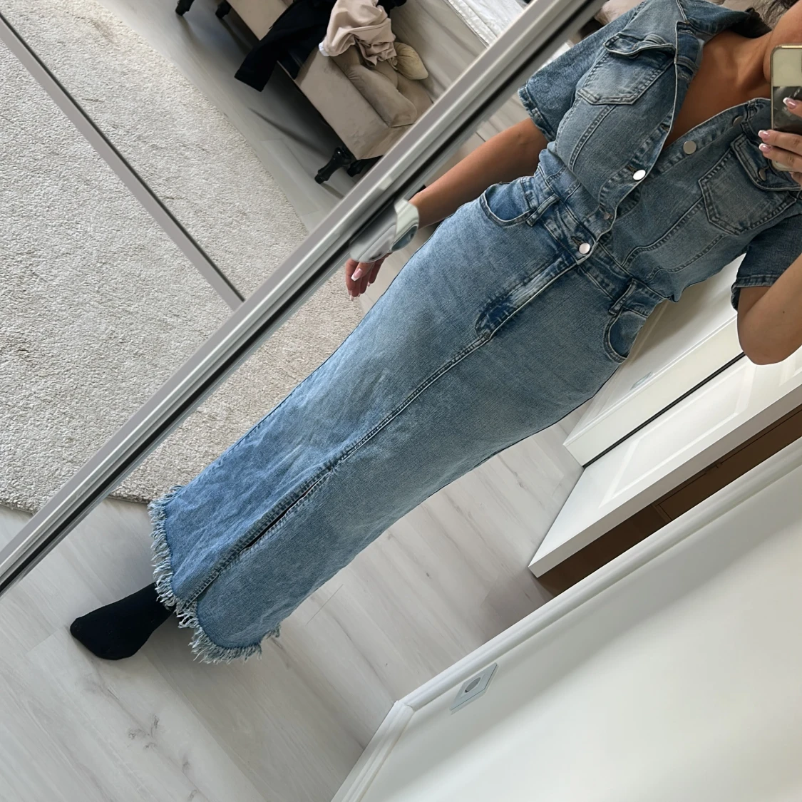 Lång jeansklänning med slits - 2