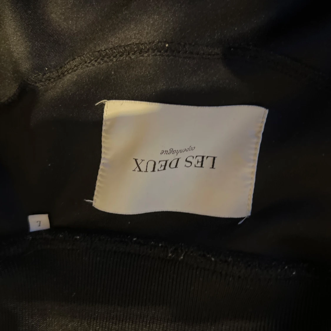 Svart bomberjacka från Les Deux - 1