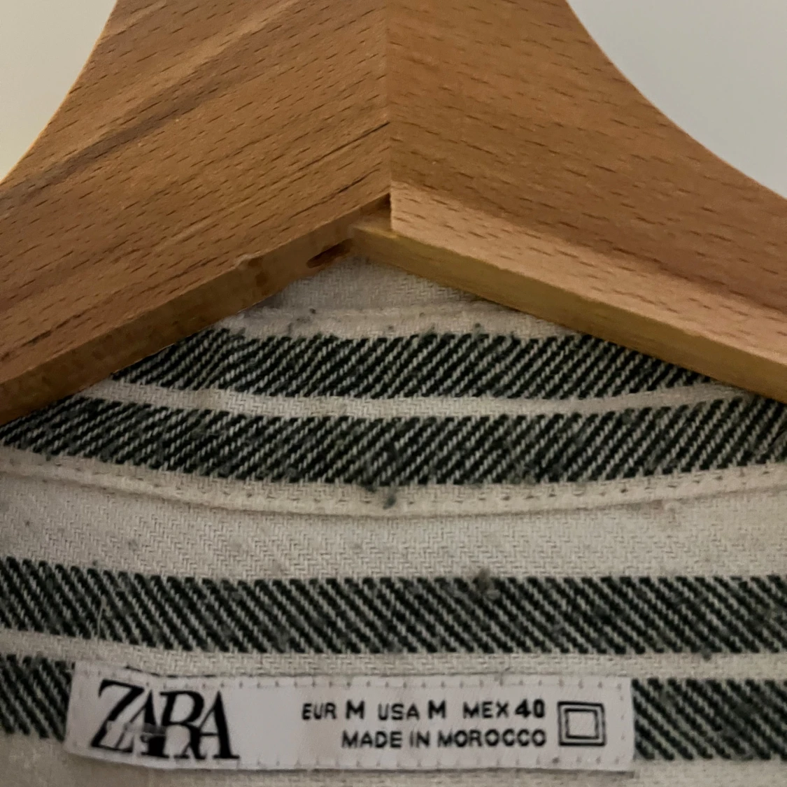 Randig kortärmad skjorta från Zara - 1