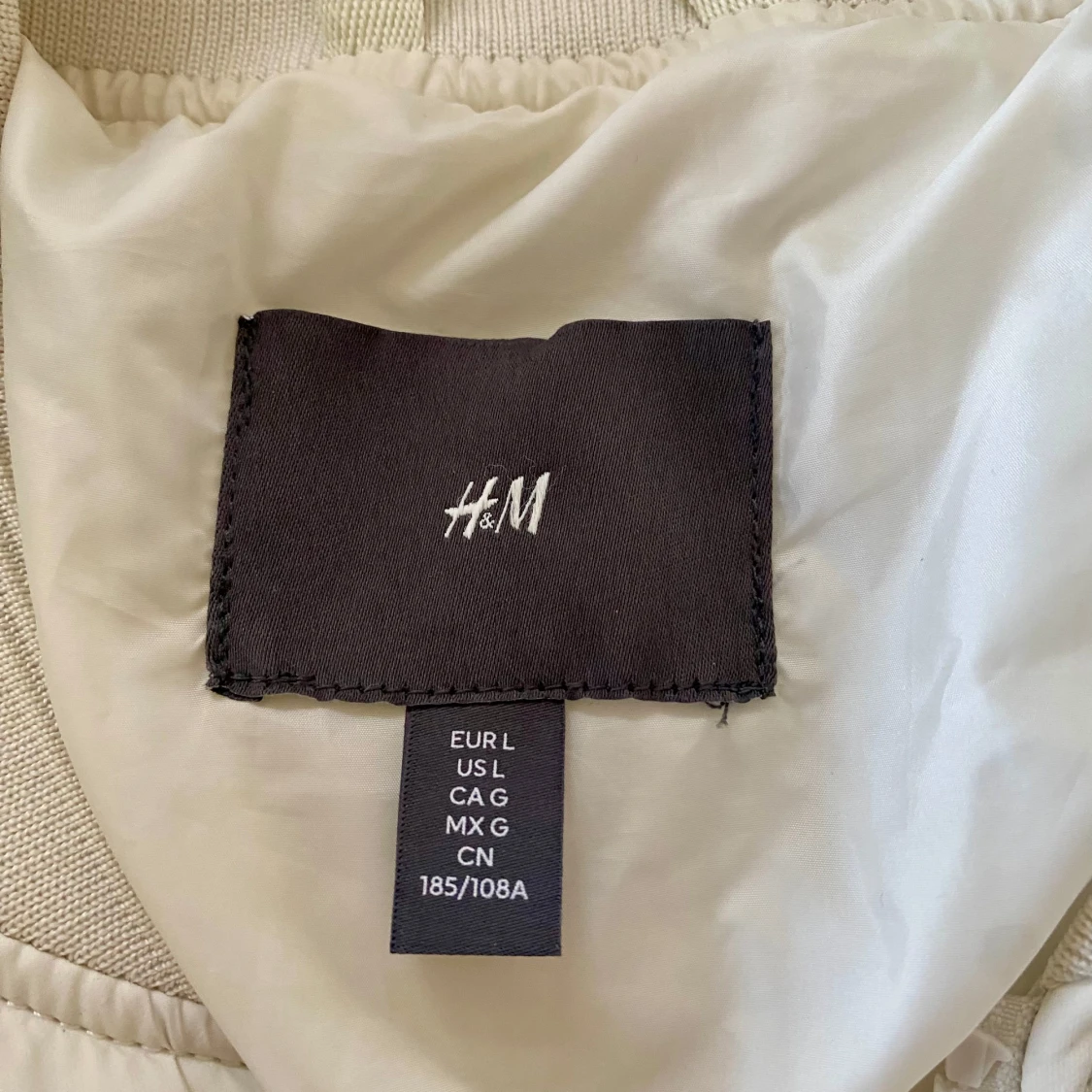 Pufferjacka från H&M | L - 3
