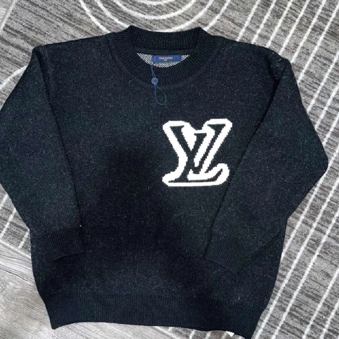 Svart tröja från Louis Vuitton - 1