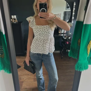 Gullig topp - Supersöt prickig topp!☺️