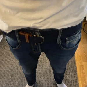 Bälte  - Bältet är 110cm 