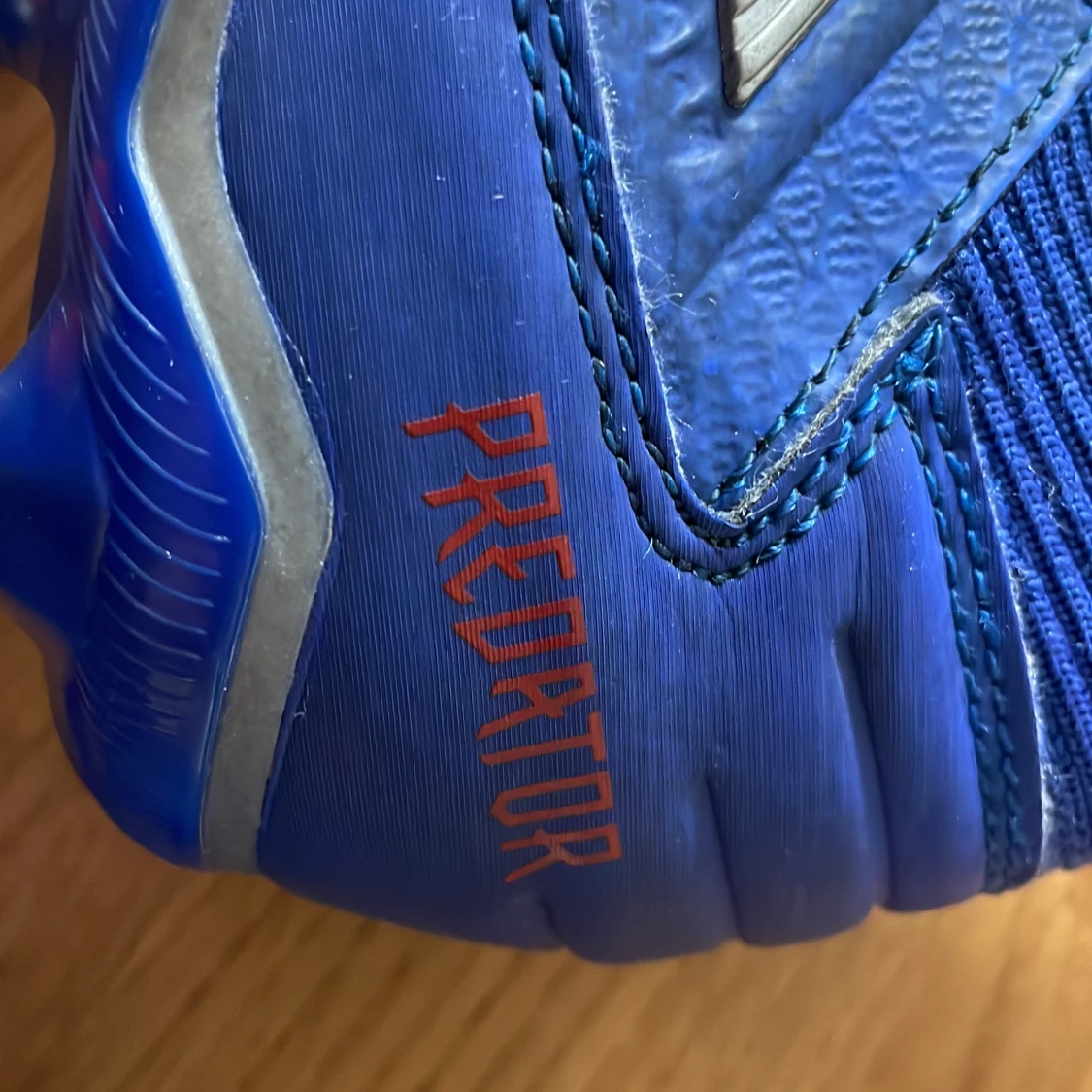 Adidas predator 19.3 FG/AG EXHIBIT-BLÅ,SILVER,RÖD STORLEK 39 1/2 - 3