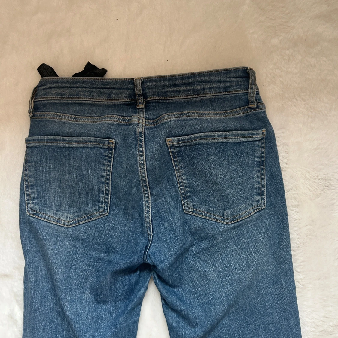 Blå bootcut jeans - 2