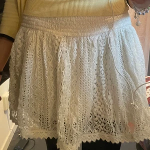 Vit Kjol - Intressekoll på min jättesöta kjol från Hollister🩷🩷