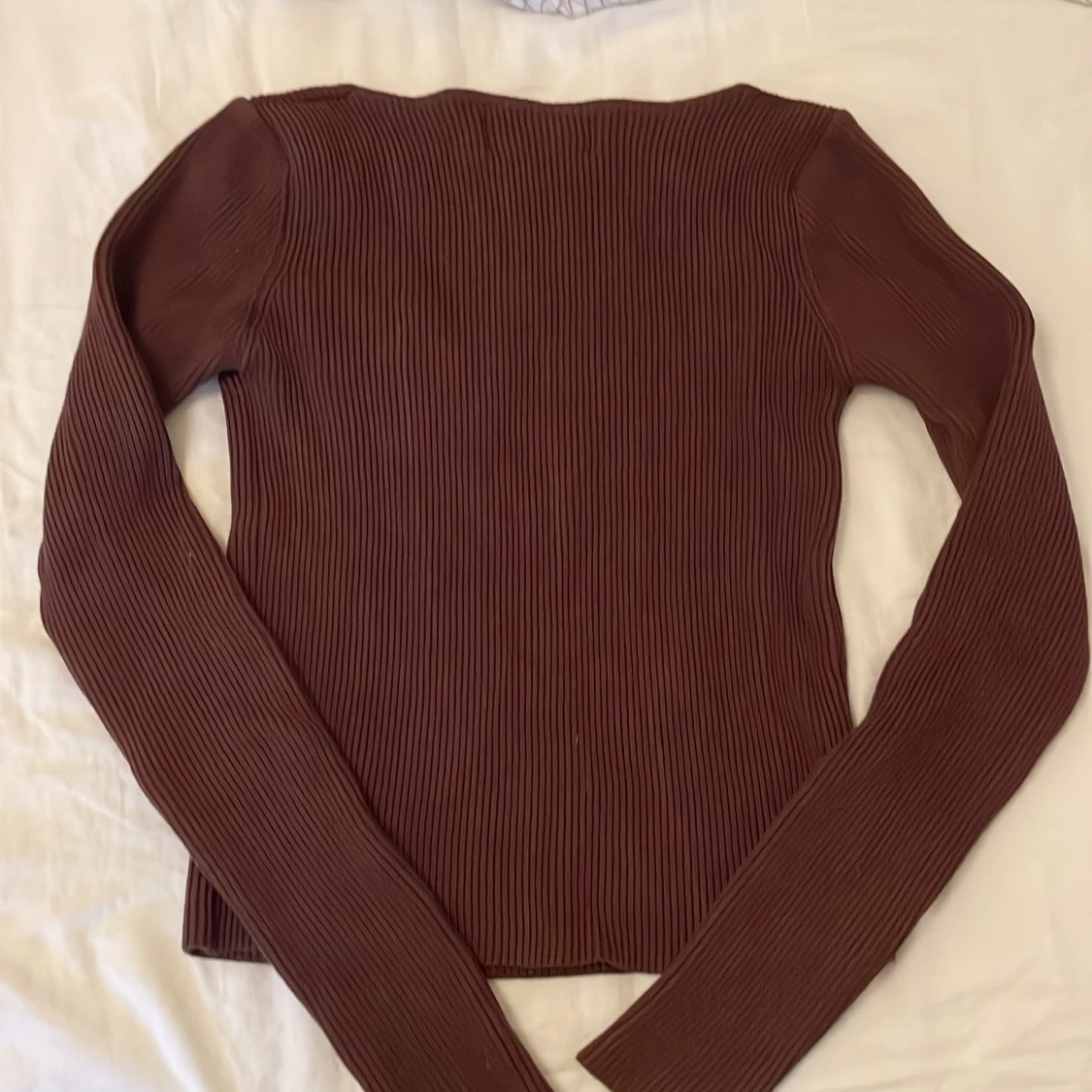 Brun ribbad topp från Cider - 1