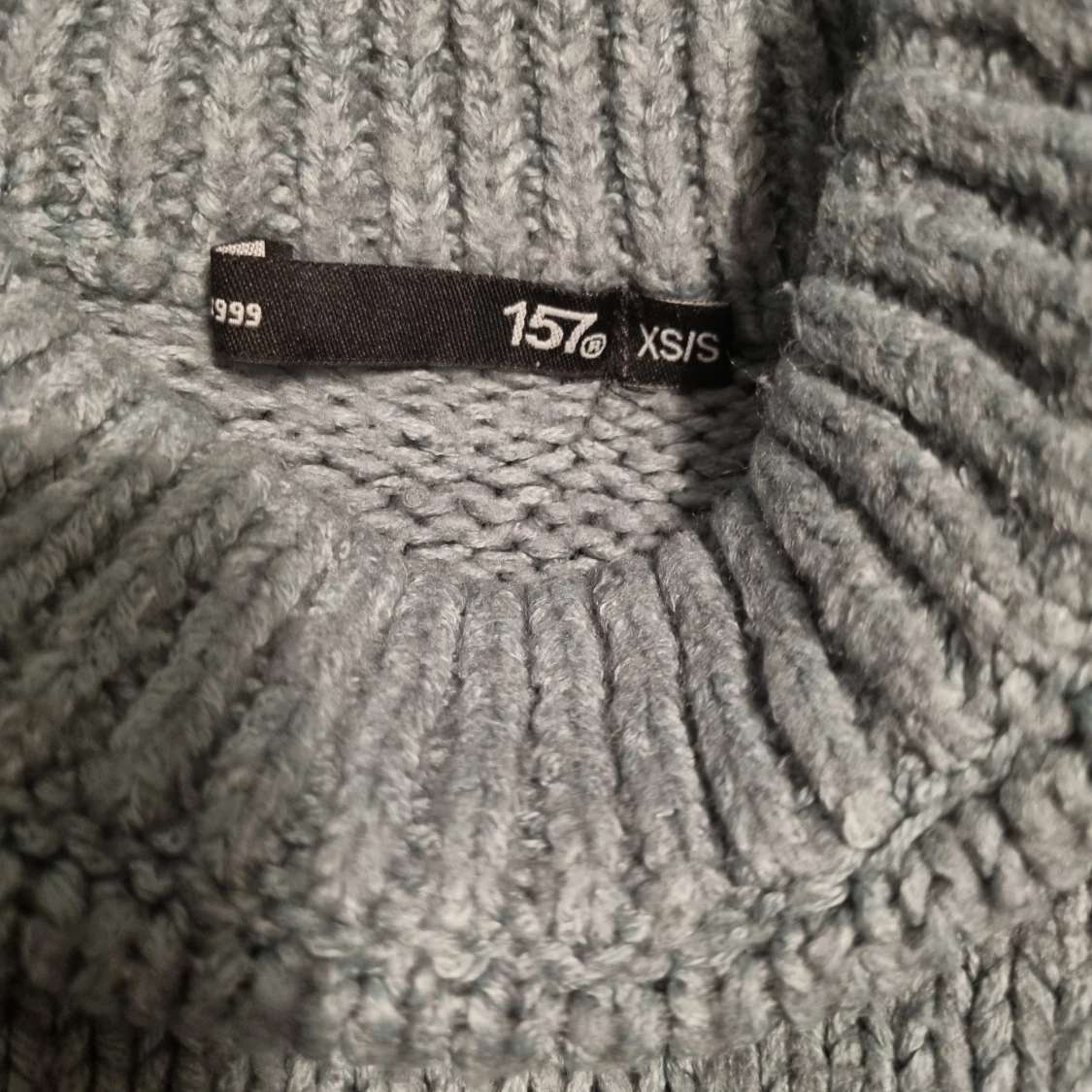 Grå stickad tröja med polokrage från 157 - 2