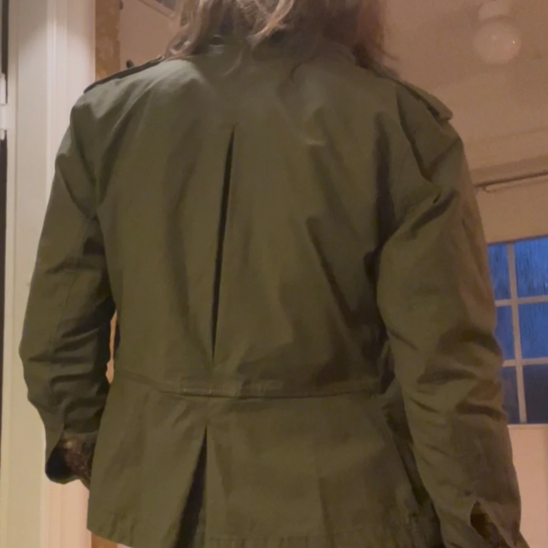 Olivgrön utilityjacka med fickor - 3