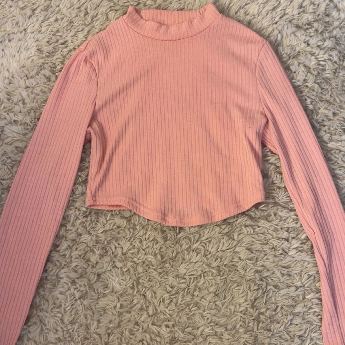 Rosa croppad ribbad tröja från SHEIN - 2