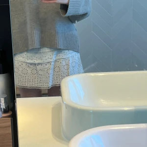  Kjol från Zara - Super söt kjol från Zara💐 Storlek 11-12 men passar typ xs🩷Jätte fin till vår och sommar🌸💕