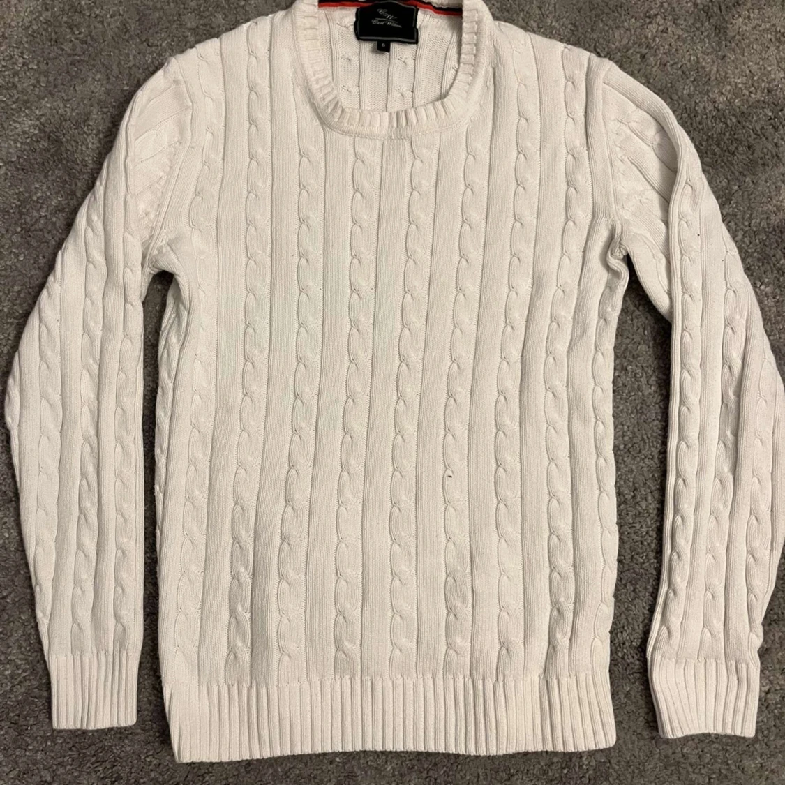 Kabel stickad tröja - 1