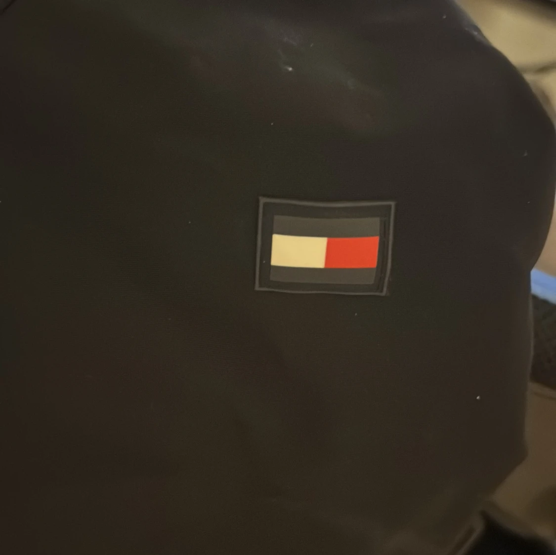 Svart vindjacka från Tommy Hilfiger - 1