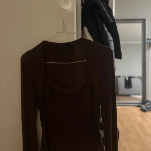 toppar - fina o knappt använda. 150 för alla 3