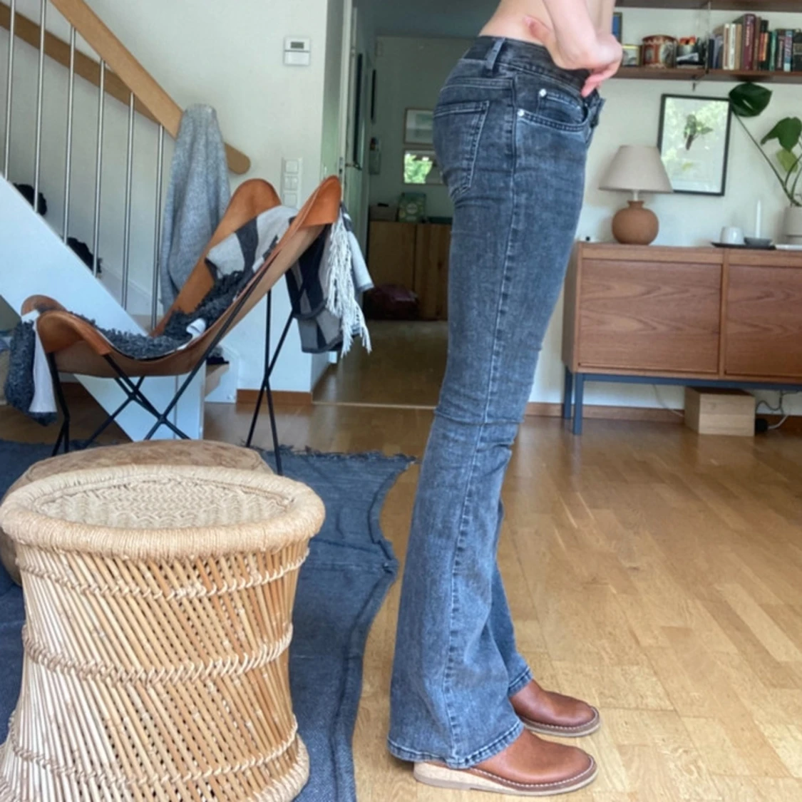 Svarta bootcut jeans - 1