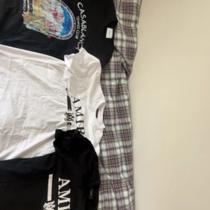 Amiri och Casablanca t shirts  - 500 kr styck alla är i storlek S aldrig använt 