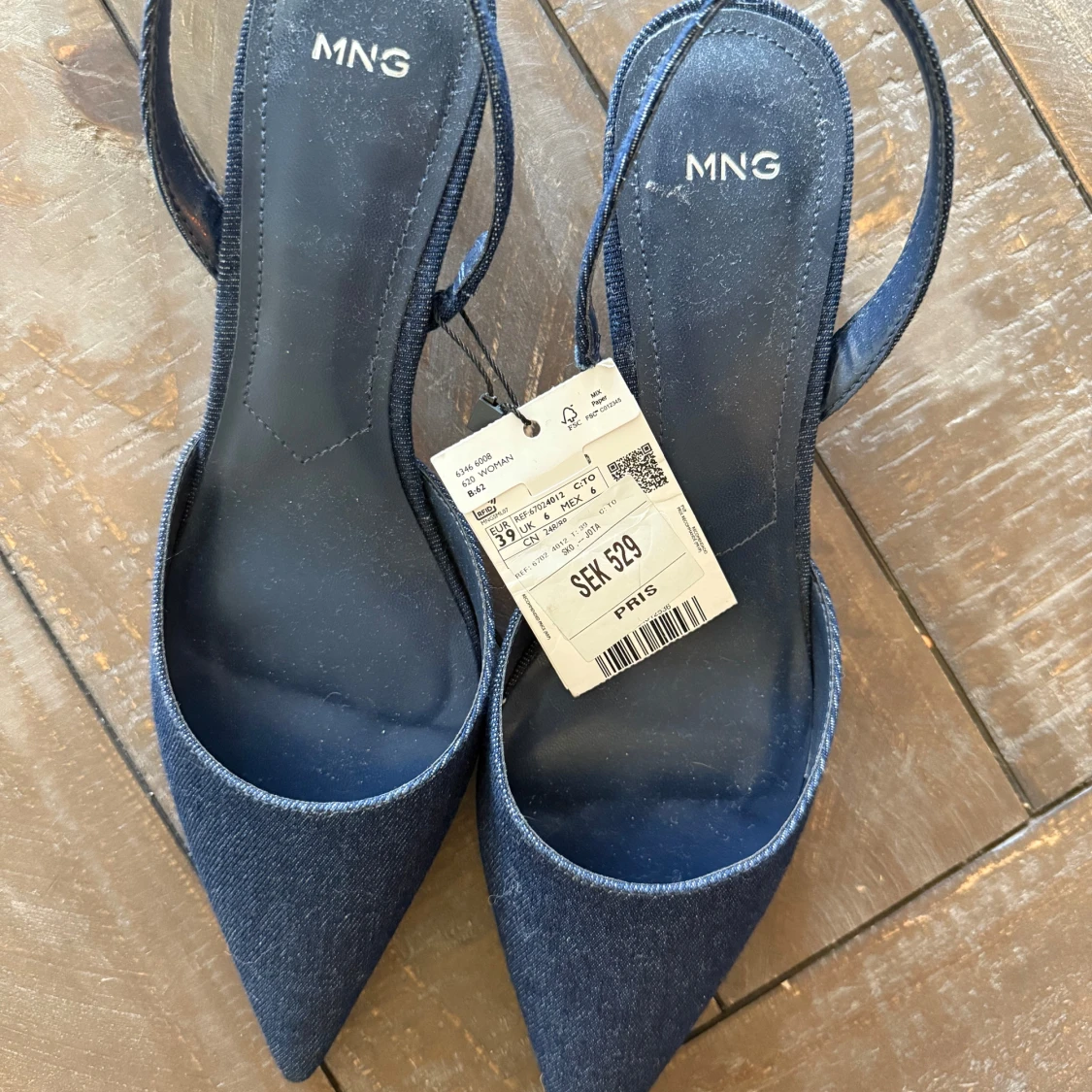 Mörkblå pumps i denim från Mango - 1