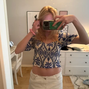 Söt sommrig topp  - Sååå söt topp från hm perfekt till sommaren