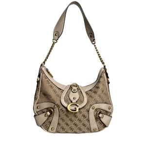 Vintage axelväska från Guess  - Jävligt snygg beige vintage axelväska från Guesse. Väskan har detaljer i ljusbeige skinn, guldfärgade metalldetaljer och kedja på axelremmen. Stängs med magnetlås och har dragkedja baktill. Perfekt storlek för det allra mesta. ÄLSKAR denna väskan med hela min själ så det tar verkligen emot att sälja men den kmr komma till bättre användning hos någon annan.