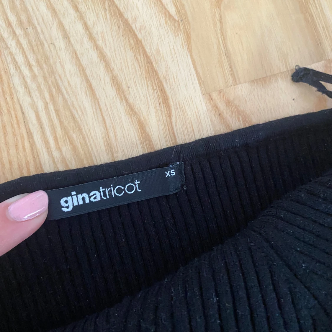 Svart ribbad tubtopp Gina Tricot XS - 2