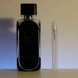 Hayaati 5ml sample - Säljer en 5ml sample av Lattafa Hayaati. Läs Plickbeskrivning. Säljer många sampels i olika storlekar, bara att gå in på min sida.