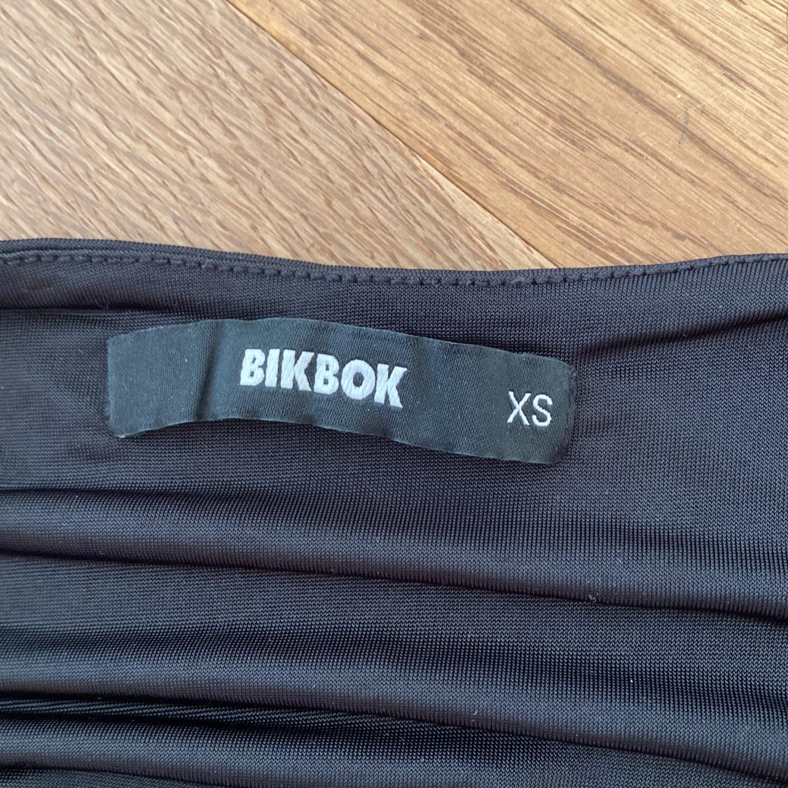 Svart topp från BikBok - 2