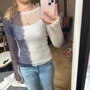 Weekday tröja - Superfin tröja i bra skick! Skriv för frågor