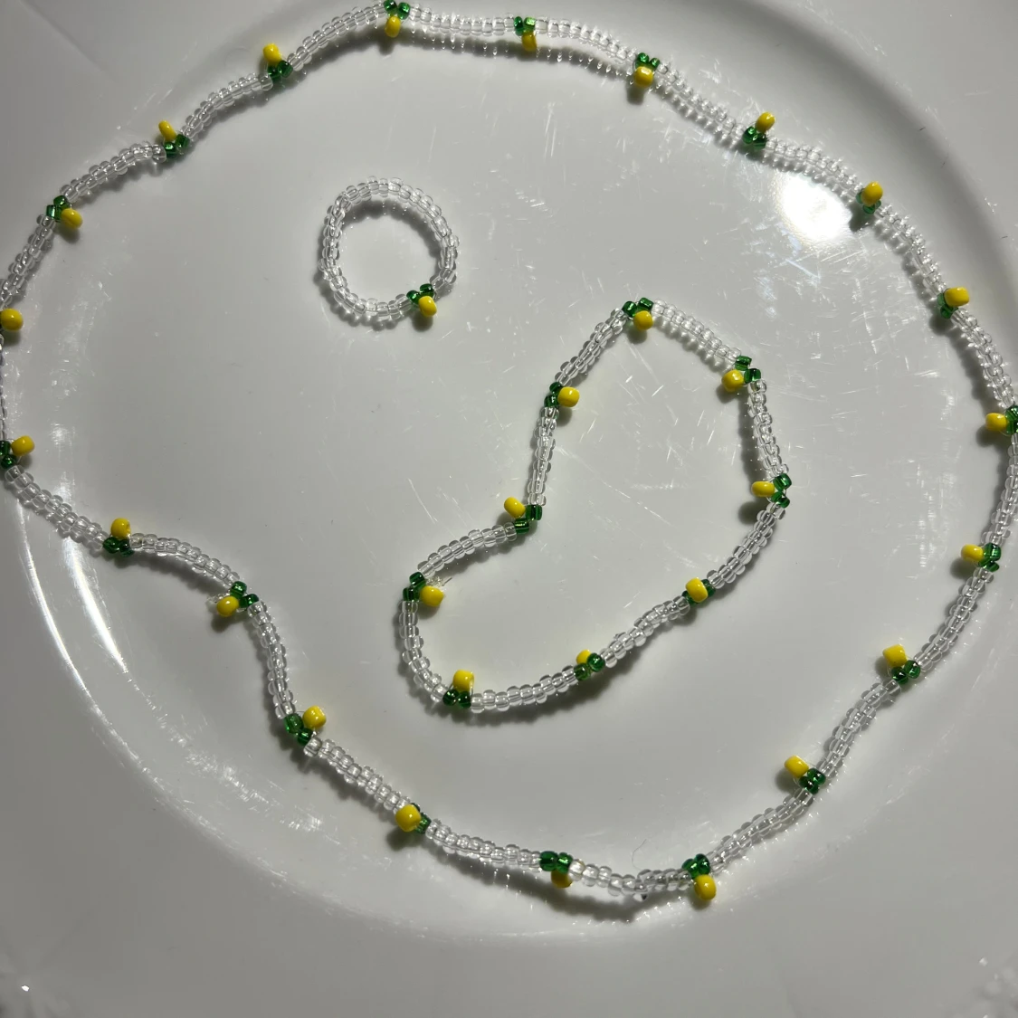 Citron pärlset med halsband, armband och ring 