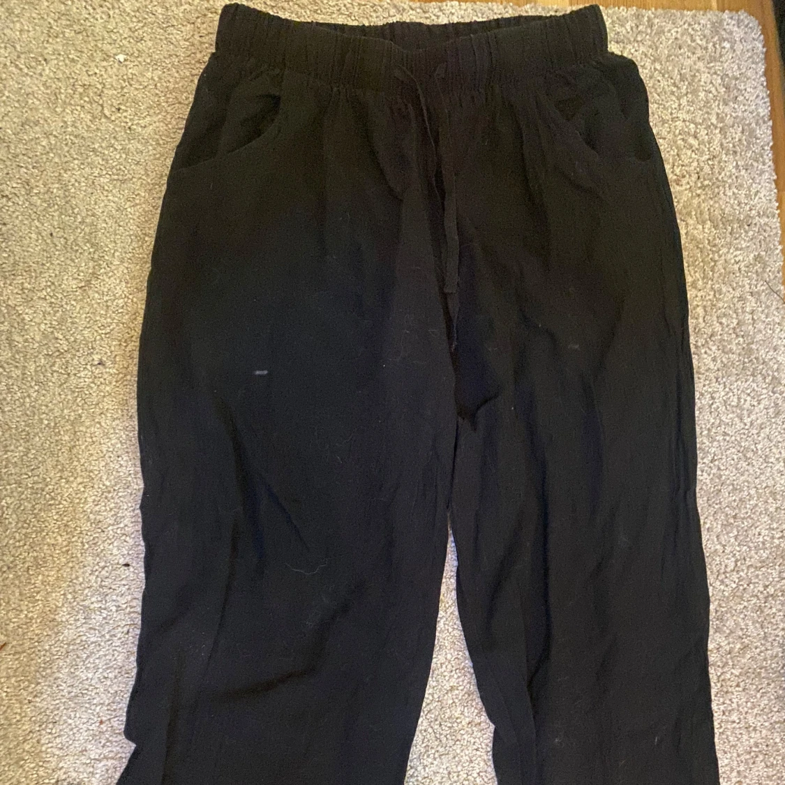 Svarta linnebyxor från Dazy, storlek L ( SÅLD )