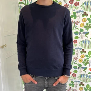 Jack and Jones tröja  - Hej säljer nu min Jack and Jones tröja då jag har haft den ganska länge och tröttnat på den. Storleken är S och sitter som en S inga defekter förekommer.